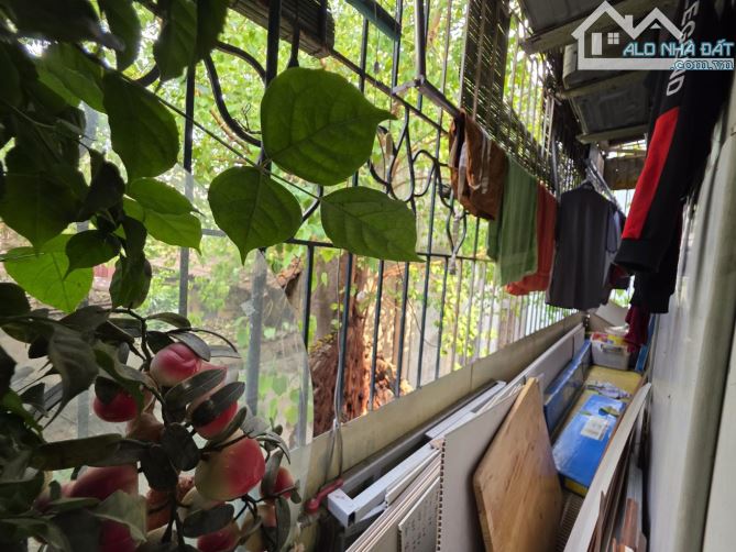 Bán Nhà 60M2 x 4 Tầng.. Gần Ô tô.. Ngõ thông,SĐCC.. giá 10,8 tỷ - 1