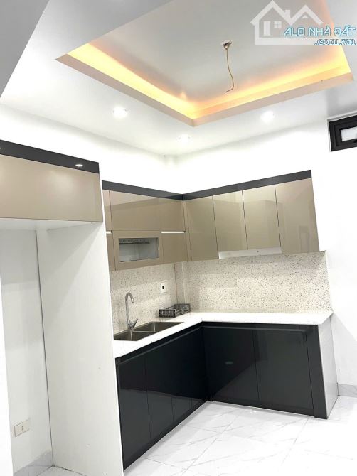 BÁN NHÀ 4 TẦNG KỲ BÁ TP THÁI BÌNH DT 40m 4 TẦNG GIÁ NHỈNH 2 TỈ - 1