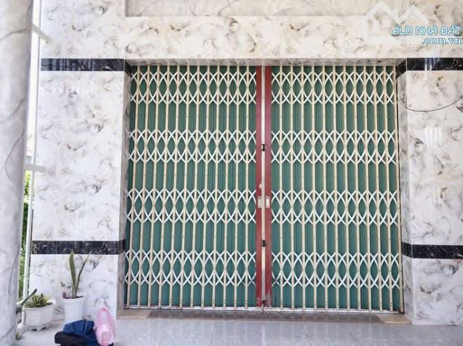 CẦN TIỀN BÁN GẤP – NHÀ C4 THỔ CƯ – ĐƯỜNG XE 16 CHỖ – 770 TRIỆU - 1