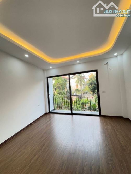 HIẾM! – HÓT! – NHÀ 5 TẦNG CHỈ 5 TỶ – CÁCH PHỐ Ô CÁCH 10M – CÓ HỘ KHẨU ĐỨC GIANG! - 1