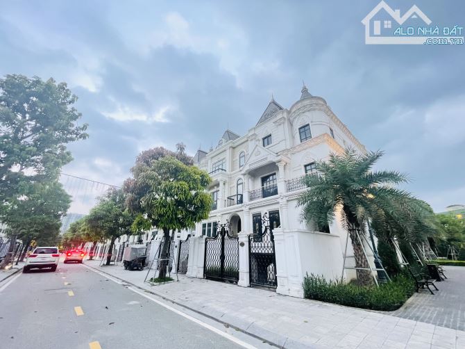 BIỆT THỰ VIP CIPUTRA TÂY HỒ - VƯỢNG KHÍ - AN NINH TUYỆT ĐỐI - 1