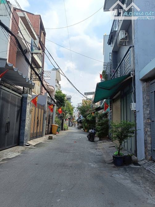 Bán Dãy trọ  1 sec 5m Dương Quảng Hàm,P5 (5,15x20m) Giá 9ty7 TL - 1