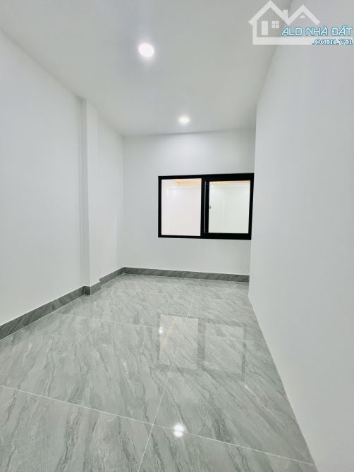 Bán nhà mới đẹp đường số 18D, Hẻm Ô Tô Thông, Sổ Hoàn công Đầy đủ - 1