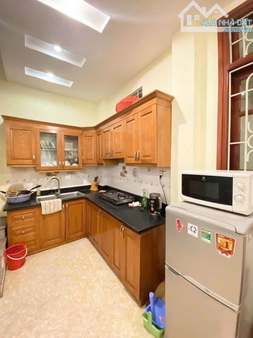 BÁN NHÀ HAI BÀ TRƯNG, DT 40M x 5 TẦNG, NHỈNH 7 TỶ, VỊ TRÍ SIÊU ĐẸP - 1
