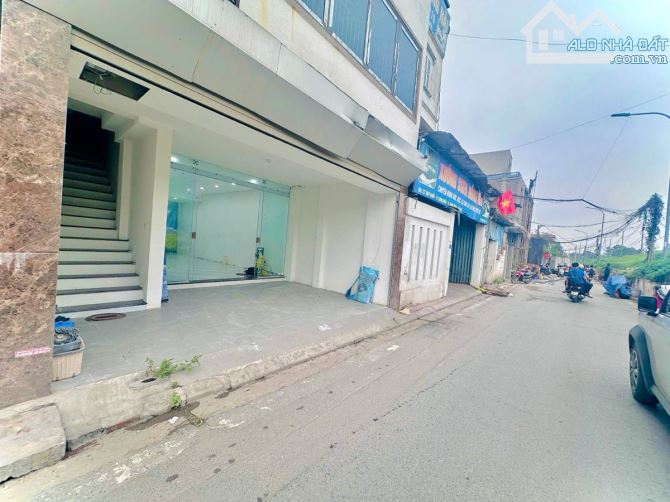 Bán nhà MẶT PHỐ KINH DOANH, nhà mới FULL NỘI THẤT, LONG BIÊN - 1