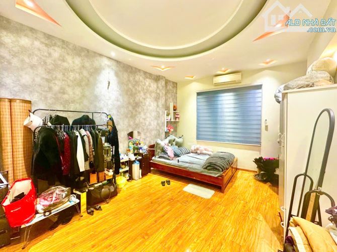 DUY NHẤT 1 CĂN TẠI TRƯỜNG CHINH NGÕ THÔNG KINH DOANH, 4 TẦNG DÂN XÂY, LÔ GÓC GIÁ 10.X TỶ - 1