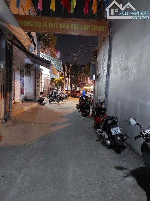 CẦN BÁN SIÊU PHẨM 2 MẶT KIỆT 3 TẦNG TIỂU LA,HẢI CHÂU CÁCH ĐƯỜNG CHÍNH 15M - 1