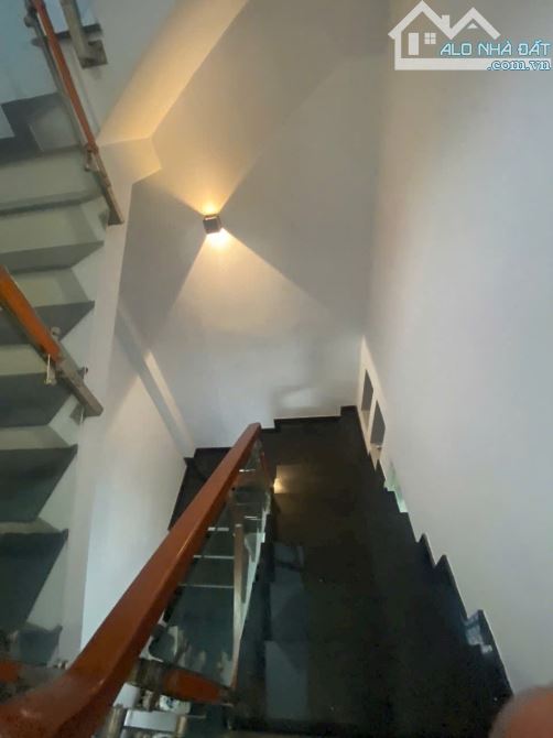 Bán nhà  3 lầu hẻm 167 Huỳnh Tấn Phát, Q7, Dt 5,8 x12m. Giá 5,95 tỷ - 1