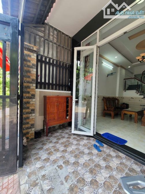4Tỷ100__Nhà 1T2L KDC đồng bộ gần đường Mỹ Phước Tân Vạn và KCN Tân Đông Hiệp B - 1