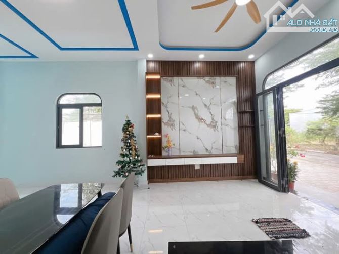 🏡 CƠ HỘI VÀNG - NHÀ LÔ GÓC ĐẲNG CẤP TẠI MỄ TRÌ, NAM TỪ LIÊM - CHỈ 28 TỶ  🌟 5 Tầng - 1