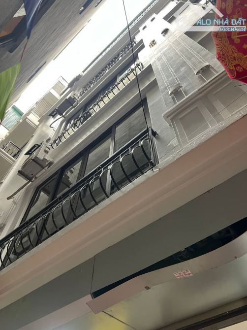 Chính chủ bán nhà ngõ 342 Lạc Long Quân, Tây Hồ dt 33m2 xây 5 tầng, ngõ 2,5m giá 7,45 tỷ - 1