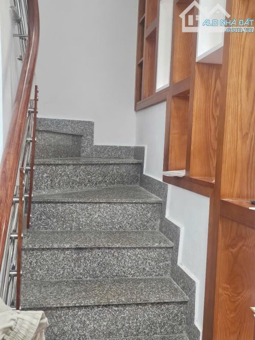 Nhà 4 tầng 33m Thạch Bàn -3 PN - Chỉ 4,65 tỉ TT Quận Long Biên - 1