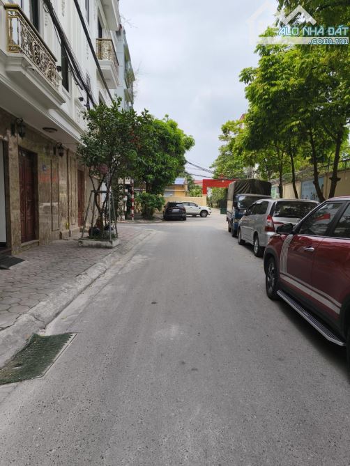 Bán nhà Phúc Đồng Long Biên - lô góc 43m xây 7 tầng gara ôtô, thang máy vỉa hè rộng - 1