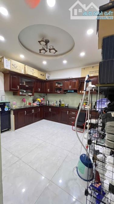 BÁN NHÀ HXH Đồng Đen, Tân Bình 3 tầng 72m2 (5,5x13). Nhà đep ở ngay. Giá chỉ 14,5 tỷ. - 1