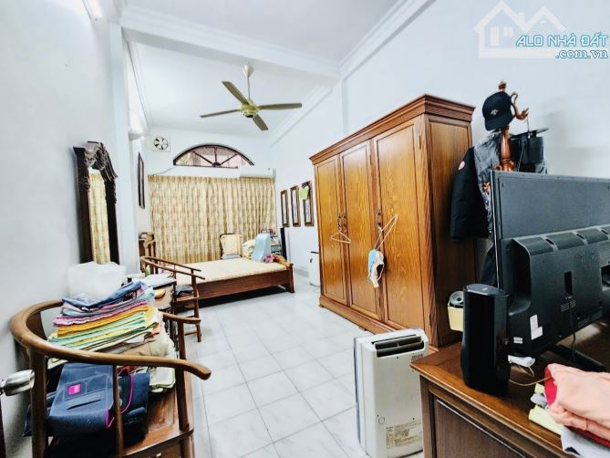BÁN NHÀ PHỐ LÊ QUÝ ĐÔN- Q. HBT  NHÀ ĐẸP- HAI MẶT NGÕ- 5m RA PHỐ- 56m2- 4 TẦNG- 11.95 TỶ - 1