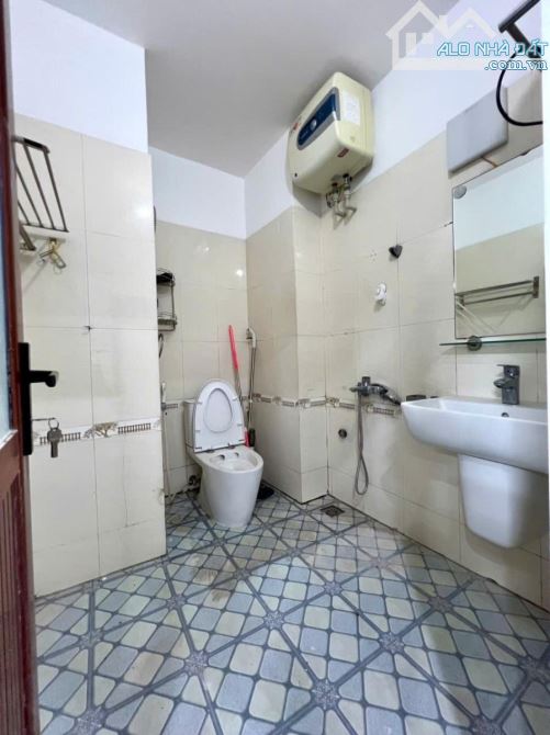CHÍNH CHỦ GỬI BÁN NHÀ MẶT NGÕ PHỐ ĐỘI CẤN DT 25/30M2, Mt 5,2M, 5 Tầng, Giá 7,25 tỷ - 1