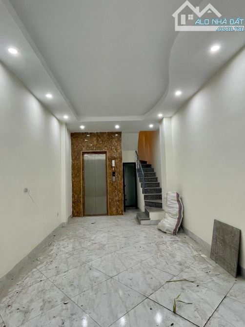 Tứ Hiệp - Thanh Trì 35/37m x 6 tầng, mặt tiền 3.9m, giá 7.4 tỷ thương lượng - 1