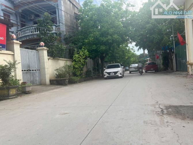 LÔ ĐẤT CỰC ĐẸP BÌA LÀNG PHÚC HÂU - DỤC TÚ, 48M2 MẶT TIỀN RỘNG XE Ô TÔ TRÁNH - 1