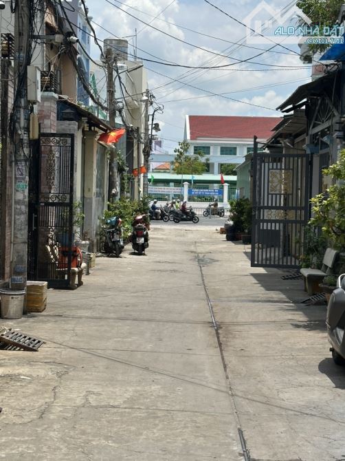 NHÀ 4 TẦNG DT:124.5M2 – NGANG 8M – KHAI THÁC 35TR/THÁNG – NHÀ ĐẸP – KHU SANG – THU NHẬP ỔN - 1