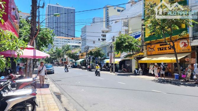 Bán nhà 3 tầng mặt tiền nguyễn thiện thuật ngang 9m - 1
