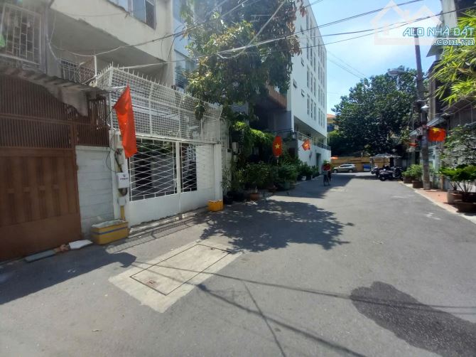 Bán nhà hẻm 10m siêu đẹp đường Hai Bà Trưng, Quận 3. DT 5,2m x 21m. Trệt 3 lầu giá 30,9 tỷ - 1