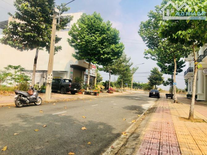 CẮT LỖ 100TR!! Ra gấp lô 140m2 giá 1tỷ9 Sau lưng Chợ Đại Phước - Cách Phà Cát Lái 3km - 1
