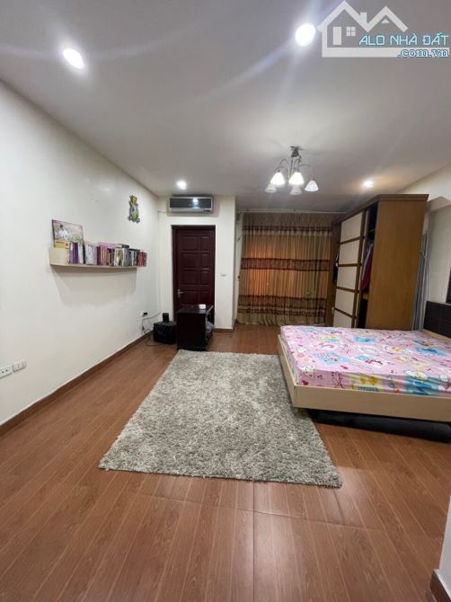 Mua Nhà Tặng An Ninh – Đường Láng Đối Diện Bộ Tư Lệnh – Ô Tô Tránh - 1