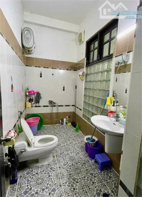 Nhà Dòng tiền 32tr/tháng, trung tâm Trung Mỹ Tây, Q12,dtsd: 216m2, giá 7,6 Tỷ TL - 1