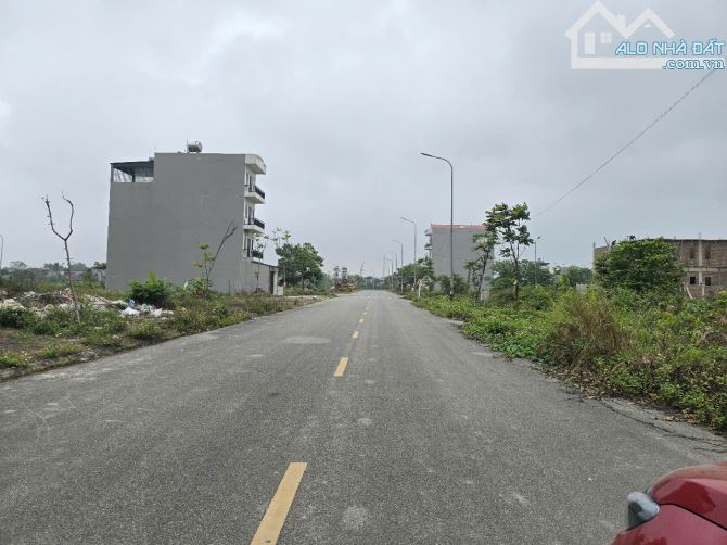 💯Bán Lô Đấu Giá Kim Chân Trục 19m Gần Trường Mầm Non Mt 5m Dt 90m2 Hướng ĐN Giá 3.85 Tỷ - 1