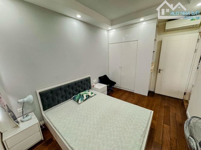 Căn  Tòa C3 - Tháp D Capitale 119 Trần Duy Hưng 106m2- 3PN 2WC: 12.5 tỷ full Nội Thất xịn - 2