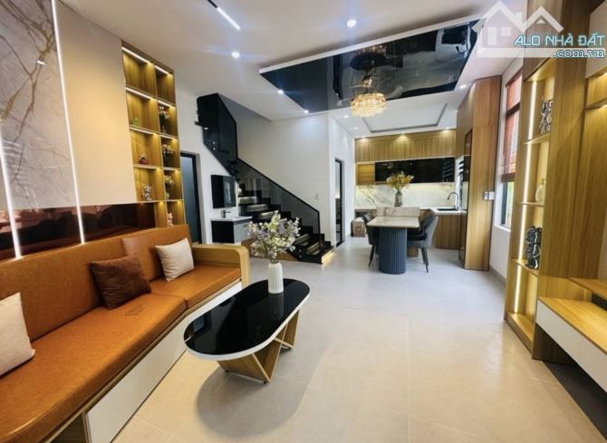 CHỦ NGỘP VỐN BÁN NHÀ ĐƯỜNG CÙ LAO, PHƯỜNG 2, PHÚ NHUẬN - GIÁ:3TỶ950/60M2. SỔ CHUẨN - 1