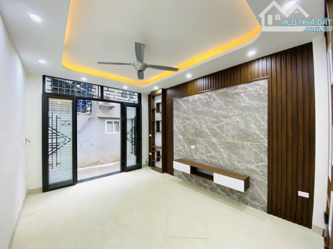 Bán Nhà Hà Trì 5 Tầng, Mặt Tiền 4,5m Nhà Xây Mới Thiết Kế Đẹp Ở Luôn Giá 6,8 Tỷ - 1
