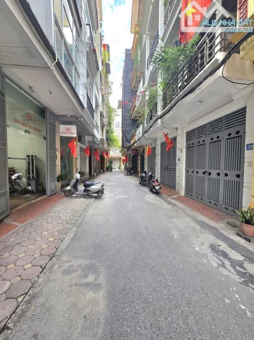 Bán nhà phân lô, ô tô, Phạm Tuấn Tài, Cầu Giấy, nhỉnh 15 Tỷ, DT 40m, 5 tầng, MT 3.6 m - 1
