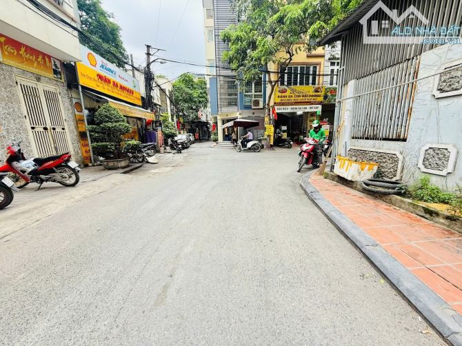 Bán nhà mặt phố Nguyễn Khả Trạc 58m², 5T, gara ô tô, KD sầm uất, chỉ 22.3tỷ - 1