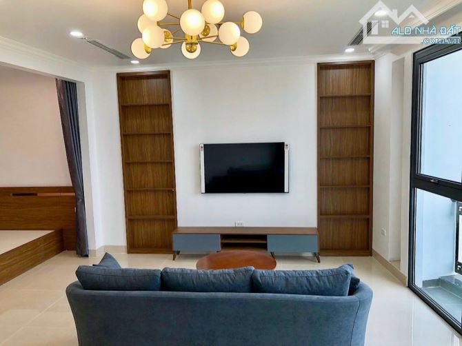 Cực Hiếm 68 Tỷ Mặt Tiền 6M Mặt Hồ Tây Quảng An 5 Tầng Nhà Lô Góc nở hậu - 1