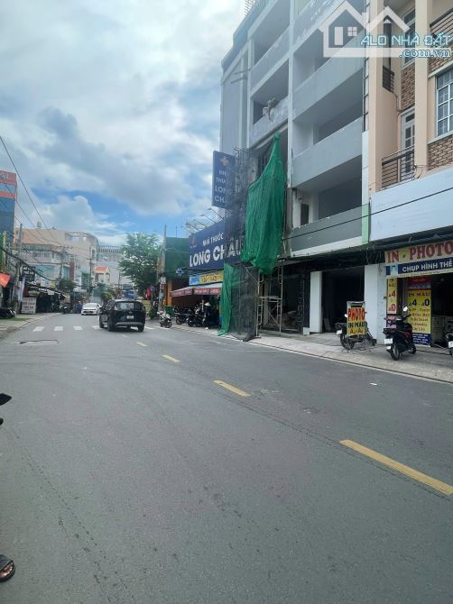 Cho thuê tòa nhà 120 Nguyễn Văn Thương, Bình Thạnh. Trệt, 5 lầu, thang máy, PCCC chỉ 120tr - 1