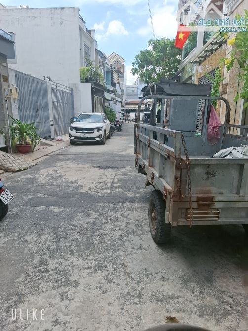 TÂN PHÚ - PHÚ THỌ HÒA - HẺM XE HƠI M GẦN MẶT TIỀN - 65M2 - TIỆN XÂY MỚI - NGANG 4 M X 16 - 1
