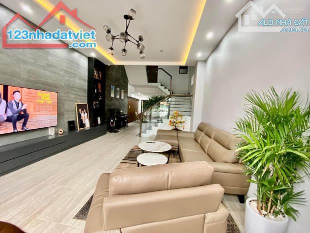 Siêu hiếm! Bán nhà Vương Thừa Vũ – TX, 51m2*5T Giá chào 7.65 tỷ. - 1