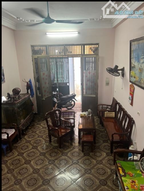 18.5 Tỷ/ 100/108 M2 mặt Phố Hoa Lâm Long Biên - 1