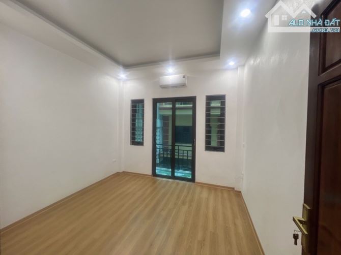 BÁN NHÀ MỚI ĐẸP – NGÕ THÔNG Ô TÔ CHẠY QUA – YÊN NGHĨA, HÀ ĐÔNG – GIÁ CHỈ 3,95 TỶ - 1
