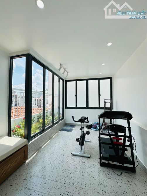 Nhà Tốt Giá Rẻ khu nhà Ga T3, Nguyễn Đức Thuận - DT: 65m2, 3 tầng, giá: 7.1 tỷ LT - 1