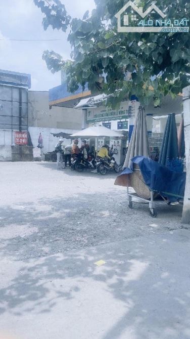 LÊ VĂN QUỚI  NGÃ TƯ  4  XÃ  HẺM XE TẢI THÔNG NGANG( 7,6 x 14)  2 TẦNG CHI 6,3 TY. - 1