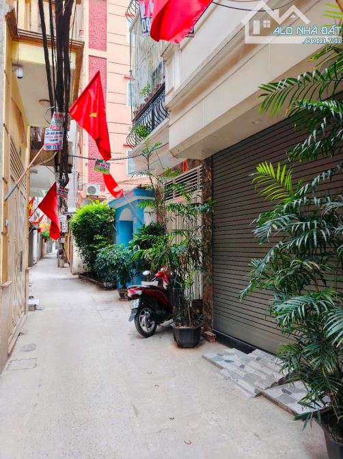 Nhà đẹp Minh Khai, ngõ thông nông 3m, ra Phố 60m, kdoanh, full đồ, 45m2. Giá 11 tỷ - 1