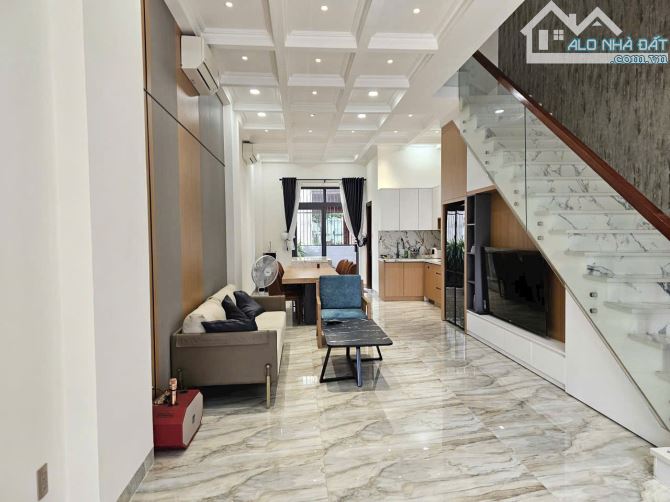 Nhà 1 trệt 2 lầu, phường Thuận Giao, Thuận An, BD, (sổ hoàn công) - 1