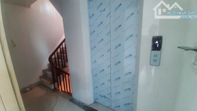 Bán nhà phố Giáp Nhất - 40m2, mt 4,3m, 7T - THANG MÁY - OTO 7 CHỖ - SÁT PHỐ - 13 tỷ 2. - 1