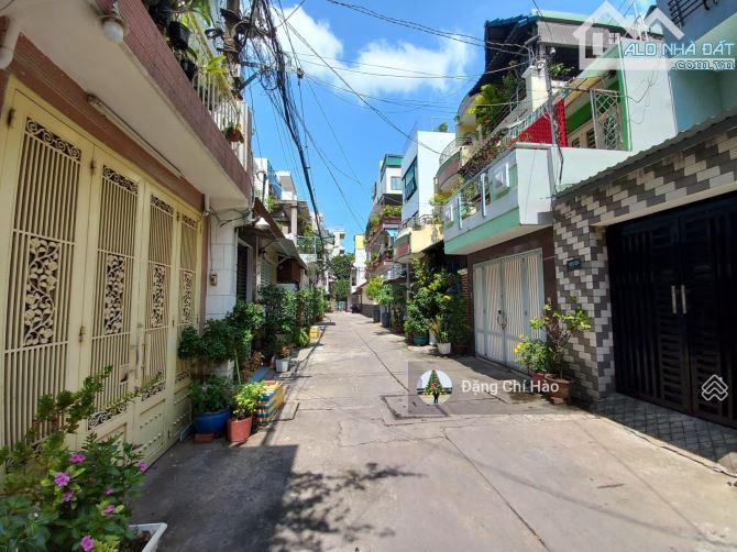 Nhà HXH Lạc Long Quân - DT đẹp 5 x 13.5m, vuông vức, giá: 8.5 tỷ TL - 1