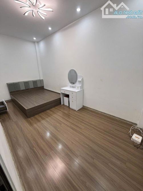 Nhà đẹp Ngõ Trại Cá gần ôtô, gần ĐH Kinh Tế 35m2 giá 6 tỷ. - 1