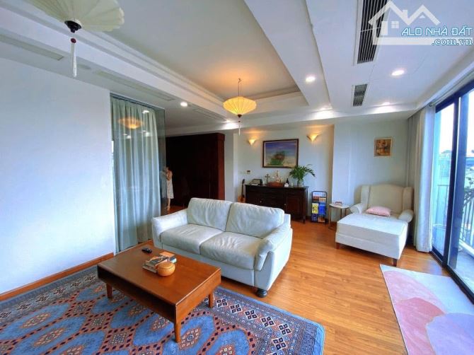 GIẢM CHÀO BÁN TOÀ NHÀ MẶT PHỐ NGUYỄN KHẮC HIẾU, TRÁI TIM ĐẢO NGỌC, VIEW HỒ TÂY KD 400Tr/Th