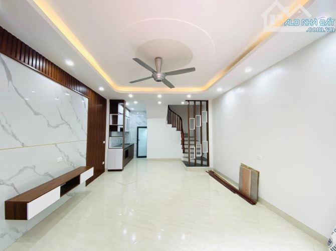 Bán căn nhà xây Độc Lập-La Phù gần khu D Geleximco Dương Nội ngõ rộng thoáng ô tô đỗ gần - 1