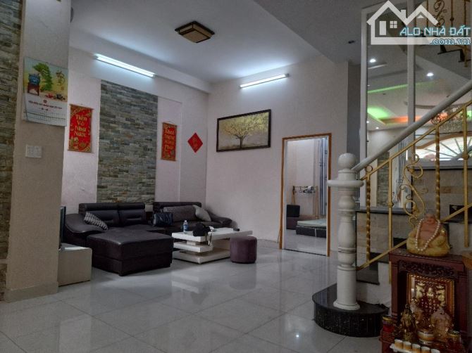 bán biệt thự siêu víp DT180m2 ,bình trưng tây Q2, T Đức Chỉ nhỉnh nhẹ 11 tỷ , - 1